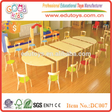 2015 Оптовые яркие цвета деревянная дошкольная мебель для детей, детский стол и стулья